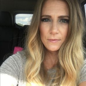 Meet your Posher, Robyn